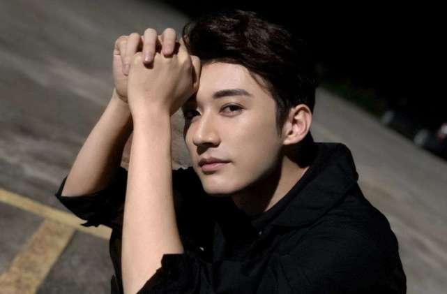 娱乐圈吃瓜元素表成毅,成毅在娱乐圈的瓜田漫步 第3张 娱乐圈吃瓜元素表成毅,成毅在娱乐圈的瓜田漫步 第3张